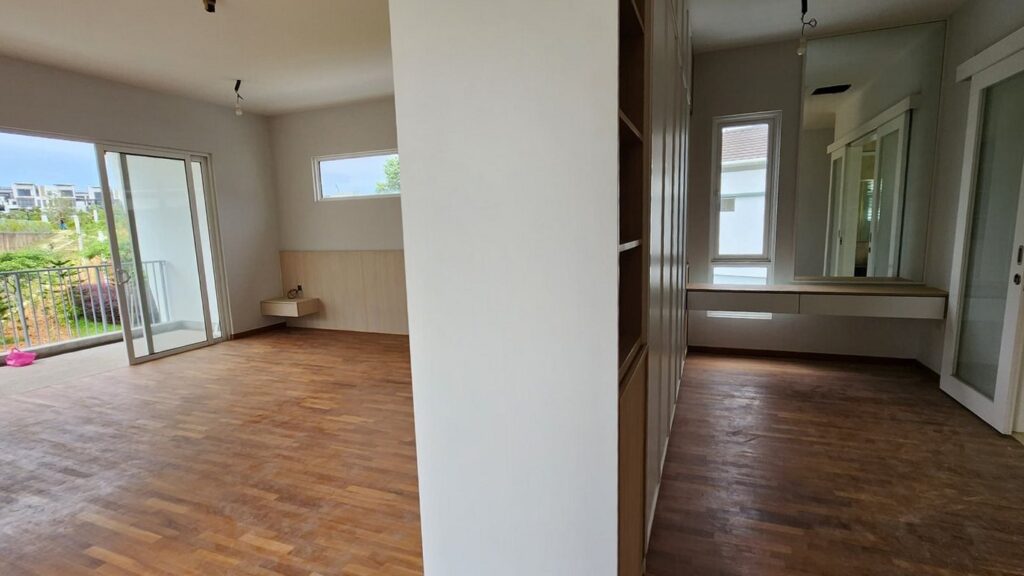 Bedroom and dressing area with wooden floor. Jade Hills, Kajang, Selangor.